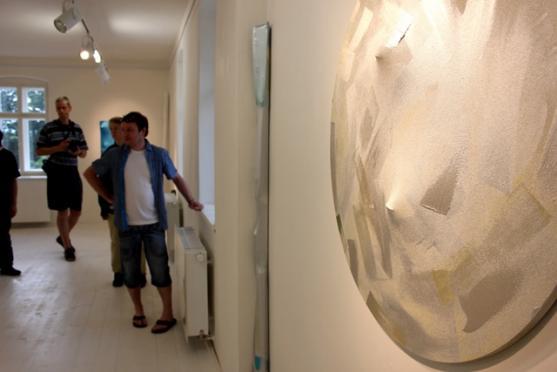 Klášterní Galerie Dům láká na novou výstavu Estetika svádění 