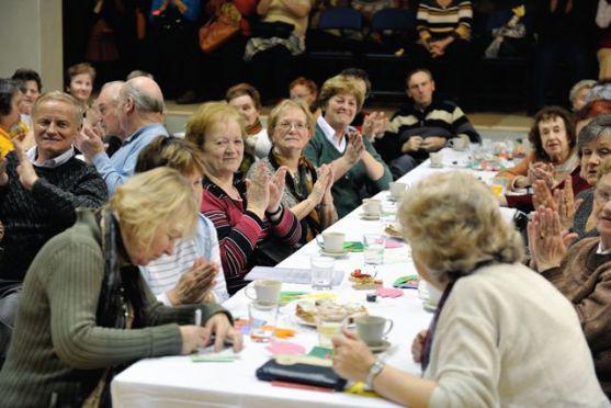 O průzkum plynu, cyklostezku a bezpečnost ve městě se zajímali senioři na setkání se zastupiteli Broumova