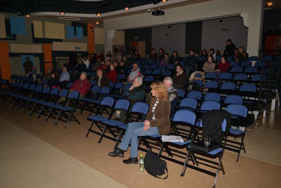 Broumovská veřejnost se dozvěděla o důsledcích průzkumu ložisek plynu a o protestech