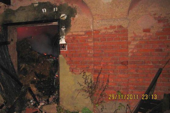 Hasiči zasahovali u dalšího požáru. V Hynčicích u Broumova hořela stodola se senem