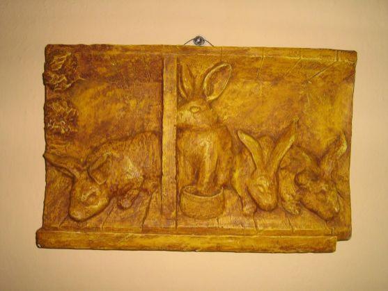 Na terase polických Pellyho domů vystavuje své objekty Bohumil Bob Zelený 