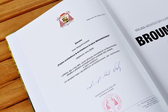 Jan Záliš vydal obsáhlou knihu fotografií z broumovského regionu 