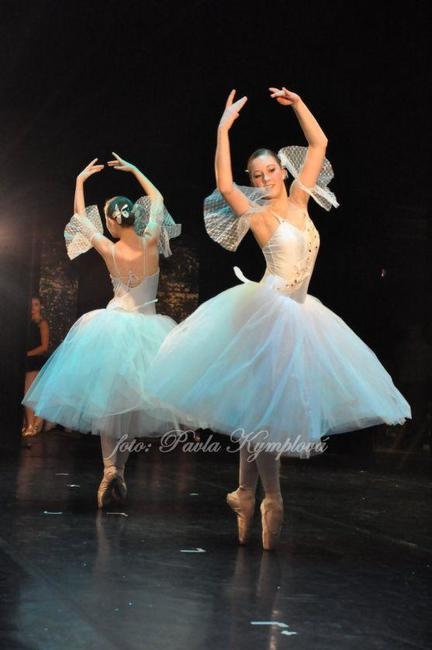 Broumovské baletky již podruhé vystoupily na Galakoncertu v Plzni 