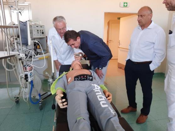 Nový trenažér k výuce lékařů ON Náchod s podporou Královéhradeckého kraje 