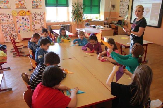 Do Noci s Andersenem se na Základní škole Hradební zapojilo více než sto dětí