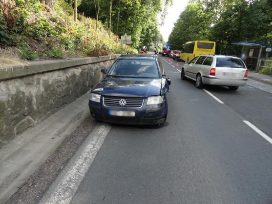 Hasiči zachraňovali člověka, hasili požár a asistovali u dopravní nehody