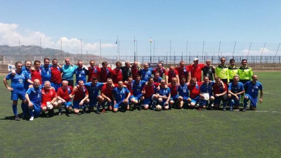 Reprezentační tým starostů v sestavě s teplickým Milanem Brandejsem vyhrál turnaj na Sicílii 