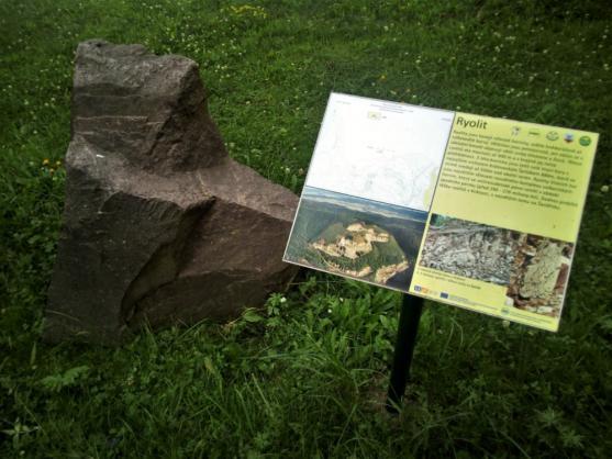 Ze Žacléře přes Liščí kameny na Stachelberg