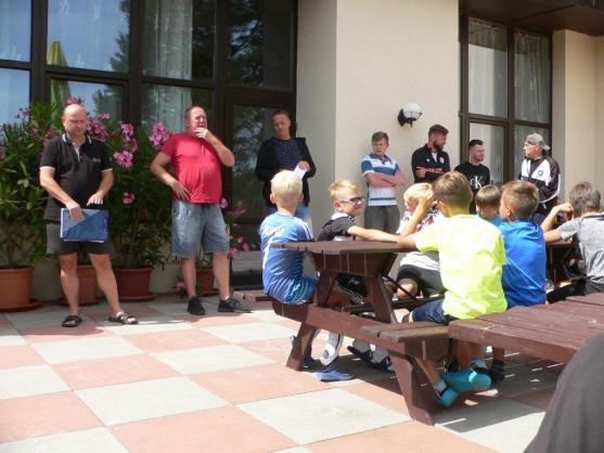 Na fotbalovou školičku přijel legendární sparťan a bývalý reprezentant Horst Siegl 