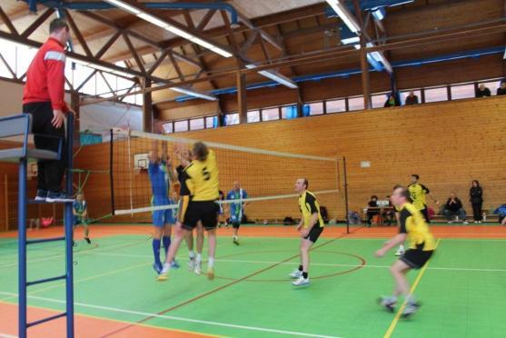 Volejbalisté Slovanu Broumov vyhráli Zimní pohár. Ženy postavily do soutěže dva týmy