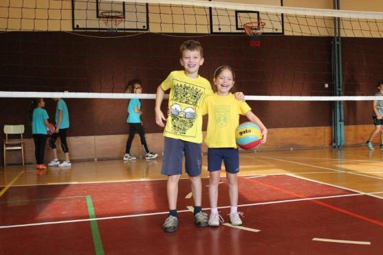 Na turnaji barevného volejbalu se dařilo broumovským týmům