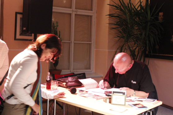 Jiří Černý přilákal do kláštera milovníky Leonarda Cohena 