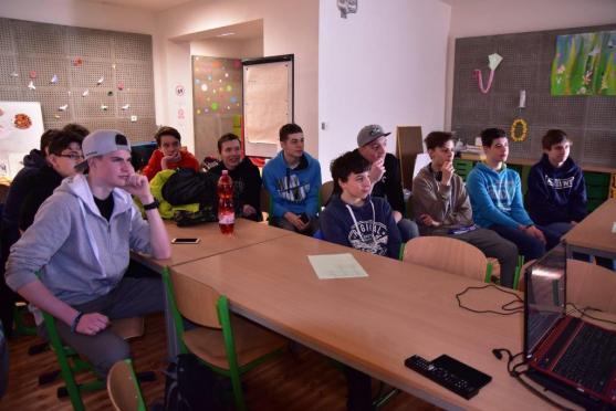 Hronovské Domino v březnu? Horolezecké závody a unikátní turnaj