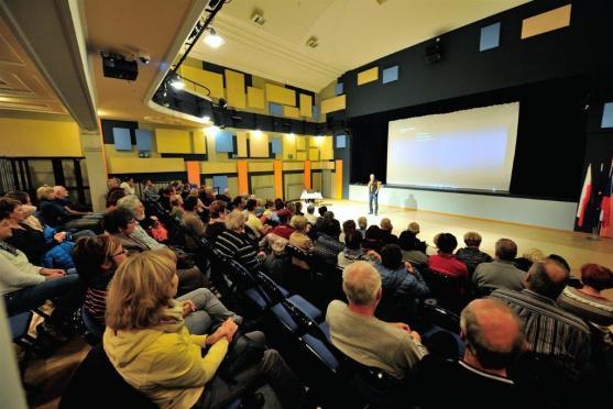 Ctibor Košťál vyprávěl v konferenčním sále infocentra o Nepálu