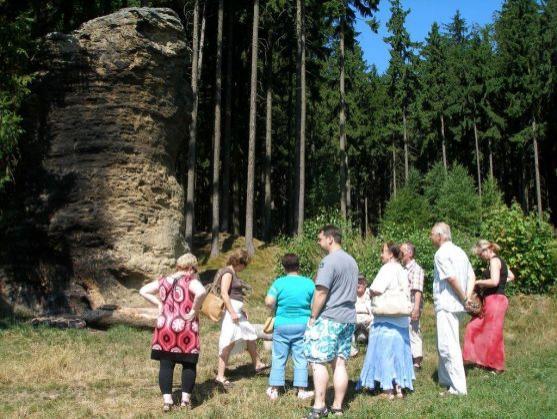 V Polici nad Metují se setkají básníci z celé republiky