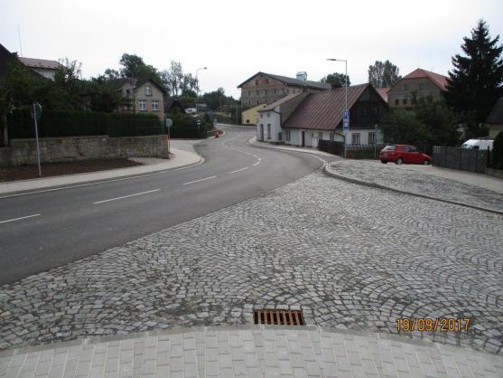 V Polici se už jezdí opravenou ulicí Na Babí