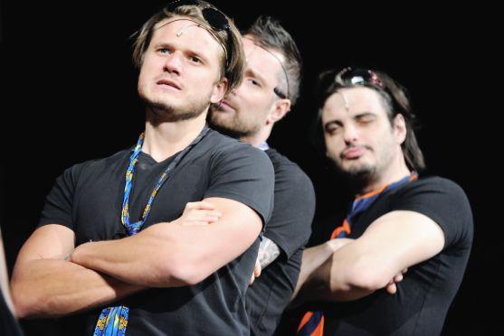 Krasavci Vyhazovači vyprodali broumovské divadlo čtrnáct dní před akcí