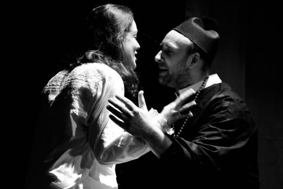 Slovenská herečka Andrea Kerestešová vystoupila v Broumově v divadelním představení Dekameron