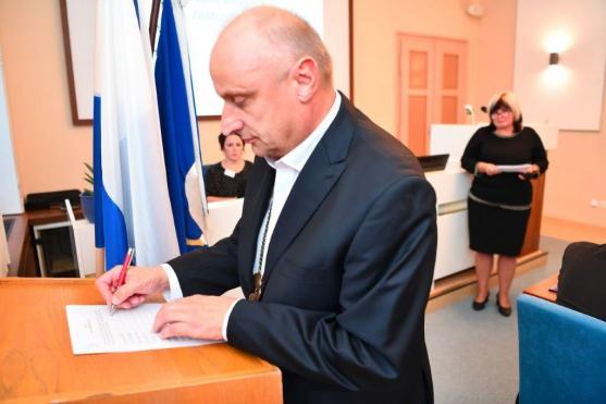 Ustavující zasedání Zastupitelstva Broumova bez překvapení. Starostou je Jaroslav Bitnar