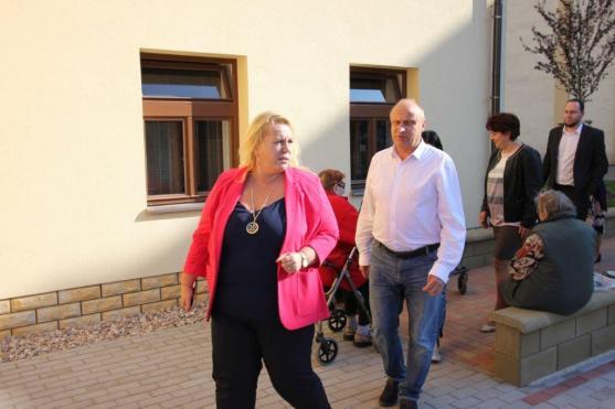 Broumov navštívila ministryně pro místní rozvoj Klára Dostálová