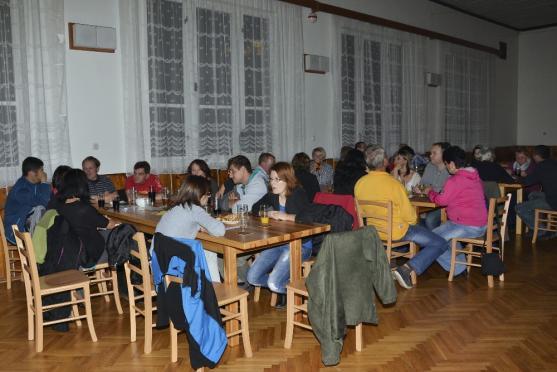 Ve Vernéřovicích spořádali 42 kilogramů bramborového salátu a k tomu sto řízků