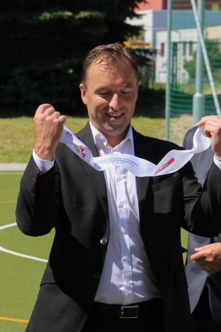 Náchodská sportoviště nabízejí stále lepší podmínky. Přesvědčil se o tom i poslanec a bývalý hokejista Milan Hnilička