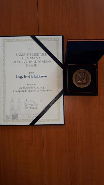 S Evou Blažkovou o ocenění hejtmana Královéhradeckého kraje