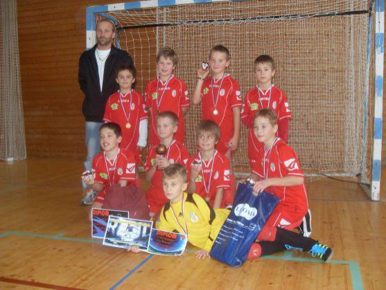 Starší přípravka Slovanu Broumov obsadila druhé místo v halovém fotbalovém turnaji O čertovský pohár