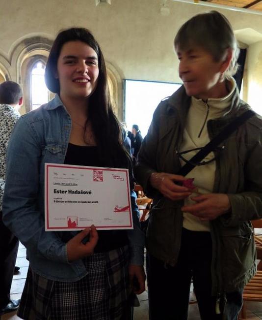 "Žádná totalita nemůže vzniknout a následně existovat, pokud ji svým tichým souhlasem netoleruje většina," to jsou úvodní slova vítězného příběhu Ester Hadašové