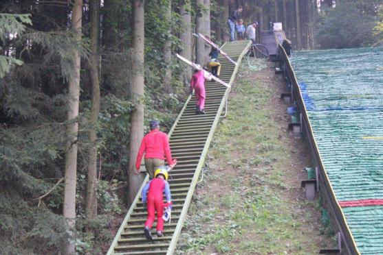 V Machově otevřeli nově zrekonstruovaný skokanský můstek