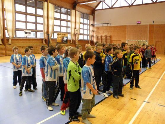 Čertovská jízda fotbalové starší přípravky Slovanu Broumov