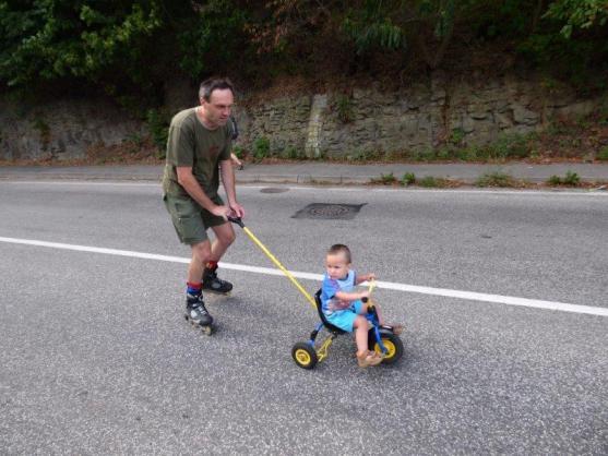 V Petrovických zatáčkách jezdilo vše, co mělo kolečka