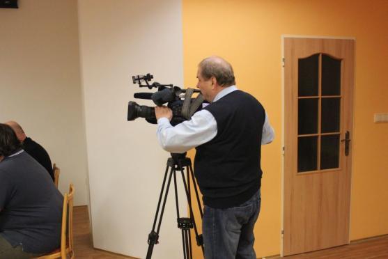 Silnice od Broumova přes Otovice k polským hranicím se zatím opravovat nebude