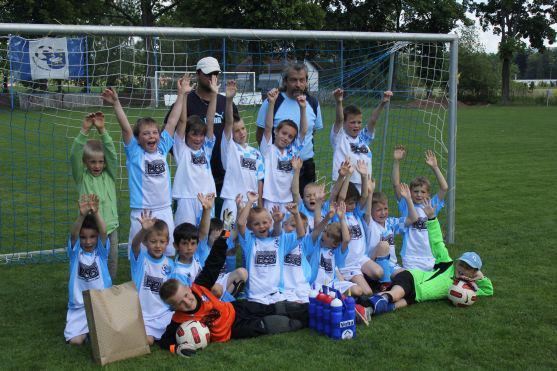 Broumovská fotbalová mladší přípravka hostila na svém hřišti týmy z Jaroměře a Horního Starého Města