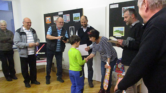 Polické děti navrhovaly nálepky na zápalkové krabičky