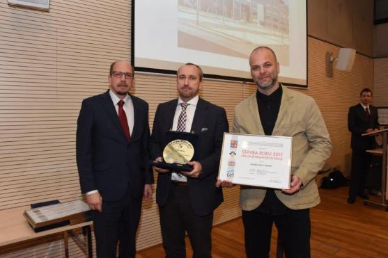 Titul krajské stavby roku získal průmyslový areál v Hronově 