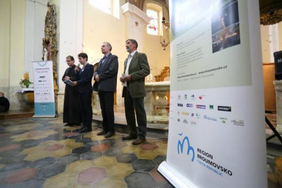 Koncert festivalu Za poklady Broumovska se poprvé v historii odehrál v Teplicích nad Metují 