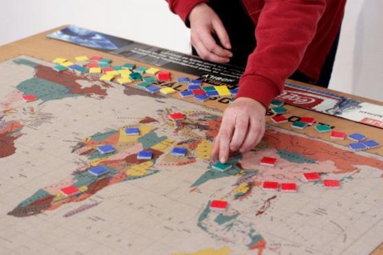 Broumovský klášter zahájil hravou výstavu Supermarket Svět