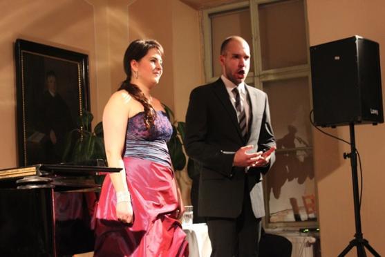 Hudba a víno promlouvaly k návštěvníkům ArtCafé 