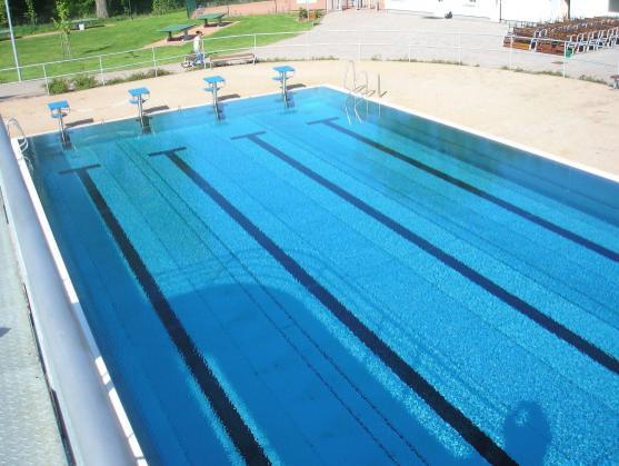 Koupaliště v Meziměstí je již pro návštěvníky připravené