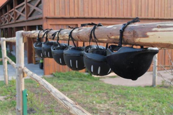 Podzimní prázdniny strávily děti na koních v hejtmánkovické jízdárně