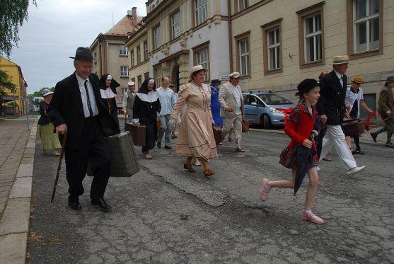 Přes třicet recesistů se zúčastnilo Běhu z Police do Police