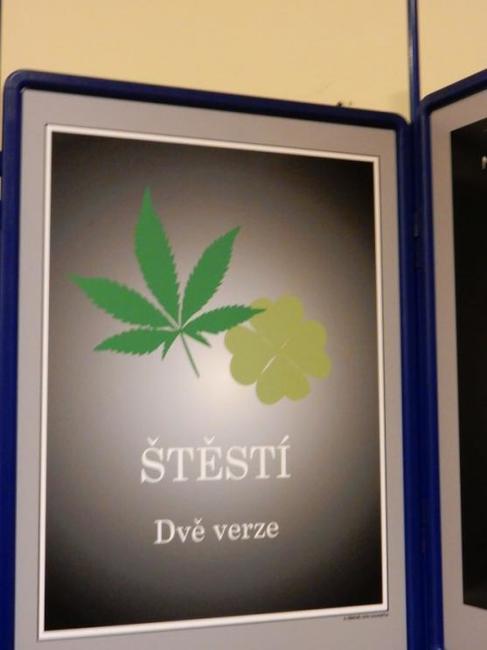 Broumov pokračuje "Správným směrem" - výstavou plakátů a seminářem na téma protidrogové prevence