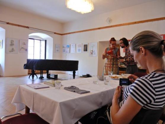 Broumovští senioři se zúčastnili přednášky Naučte se říci podvodníkům NE! Buďte obezřetní!