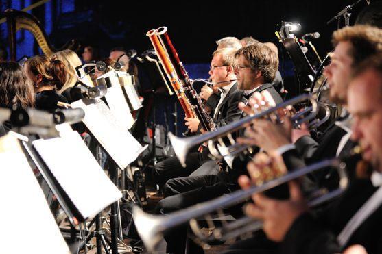 Hradeckou filharmonii poslouchalo ve skalách 1300 diváků 