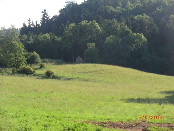 V Šonově u Broumova opravili kapličku. Koncem srpna dokončí Dům pro seniory 