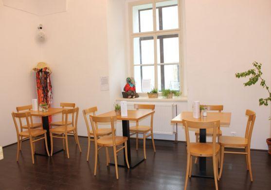 Součástí Návštěvnického centra v broumovském klášteře je kavárna Café Dientzenhofer 