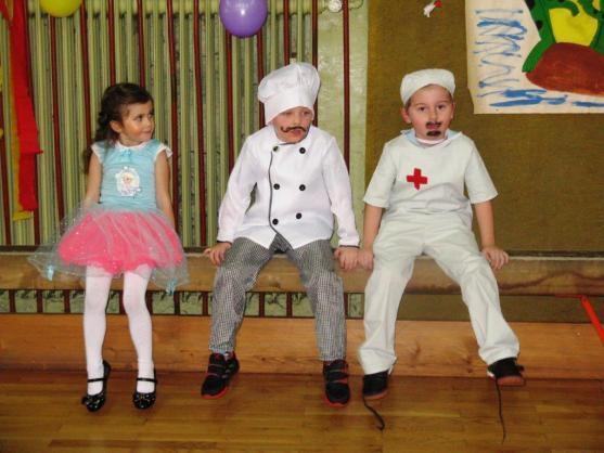 Dětský karneval v broumovské Sokolovně 