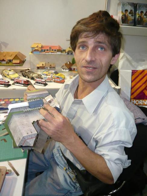 Michal Kavalier, malý velký muž papírového modelářství 