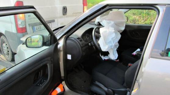 Během jedné hodiny se včera na Broumovsku staly dvě dopravní nehody